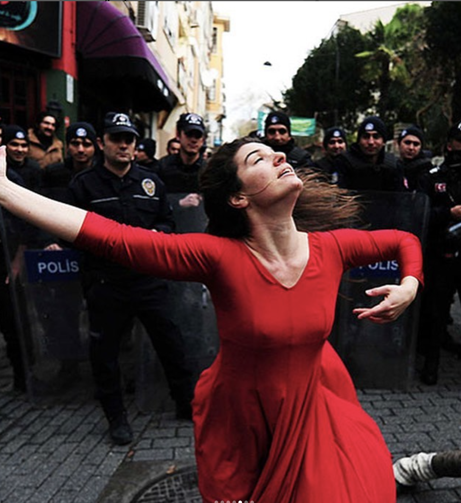 vrouw protest 3